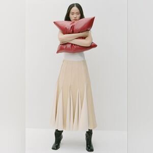 NWT ZARA BOX PLEAT MIDI SKIRT ZW COLLECTION